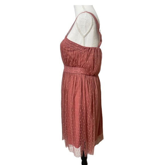 Romantic peach embroidered lace dress - Picture 2 of 4